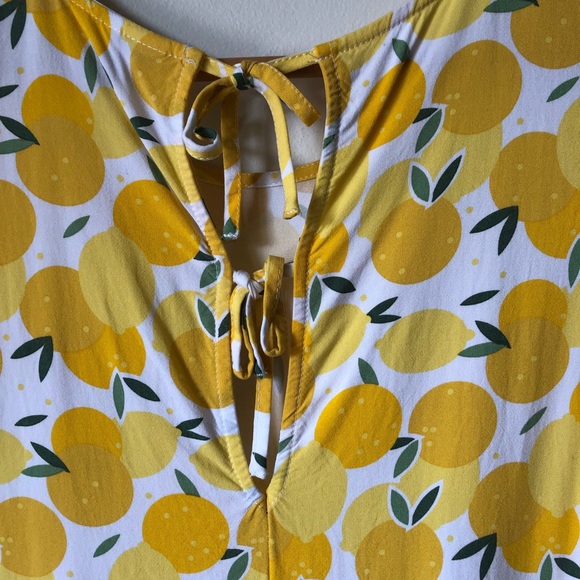 🍋 Lemon sleeveless top - Twik from Simons - size large 🍋 - Picture 8 of 16